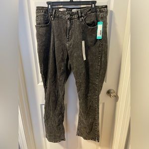 NWT 18W Black Distressed Jeans